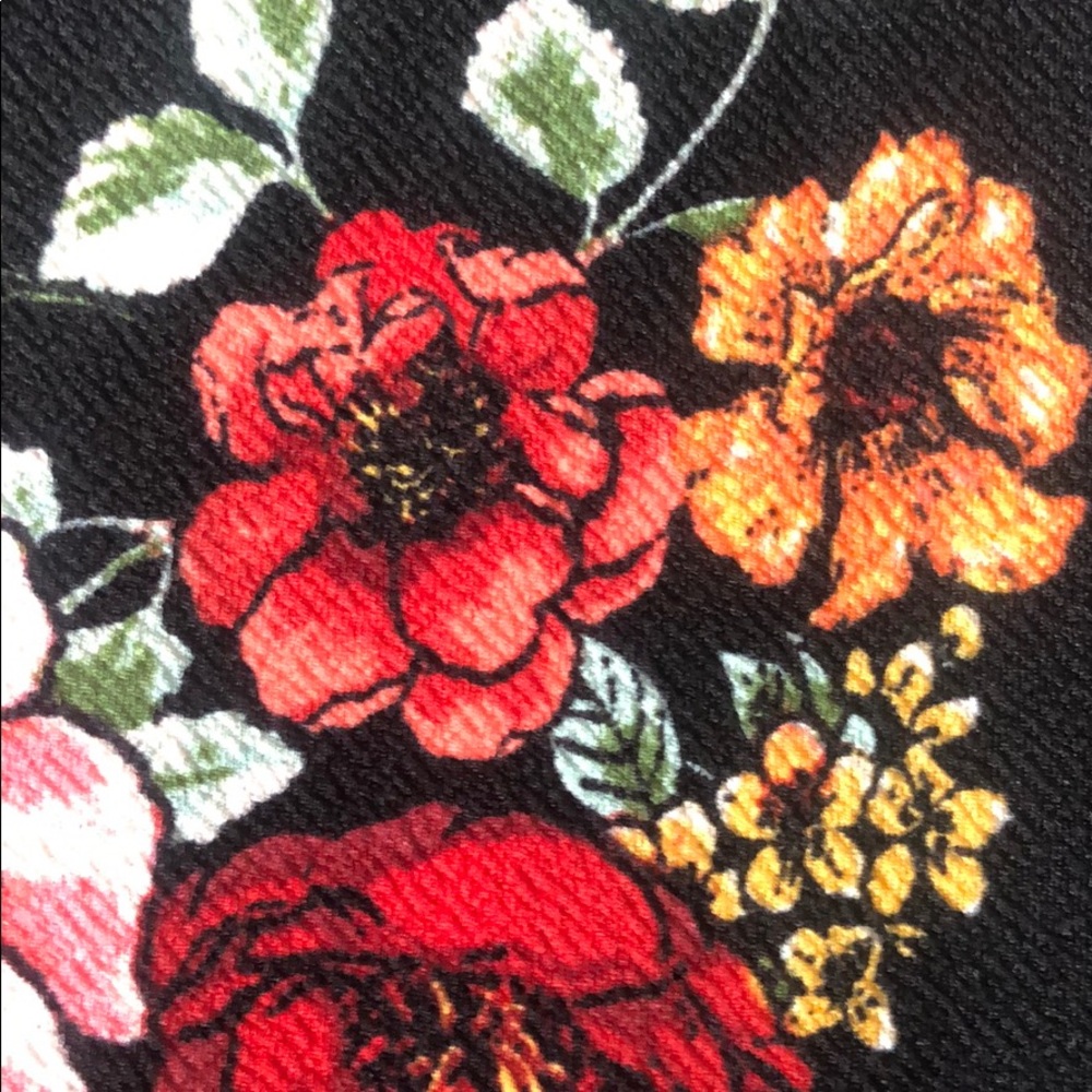 💐 Flower Fit & Flare Dress - Picture 5 of 8